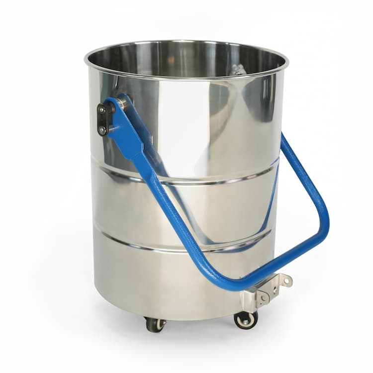 Откатной бак на поворотных колесах